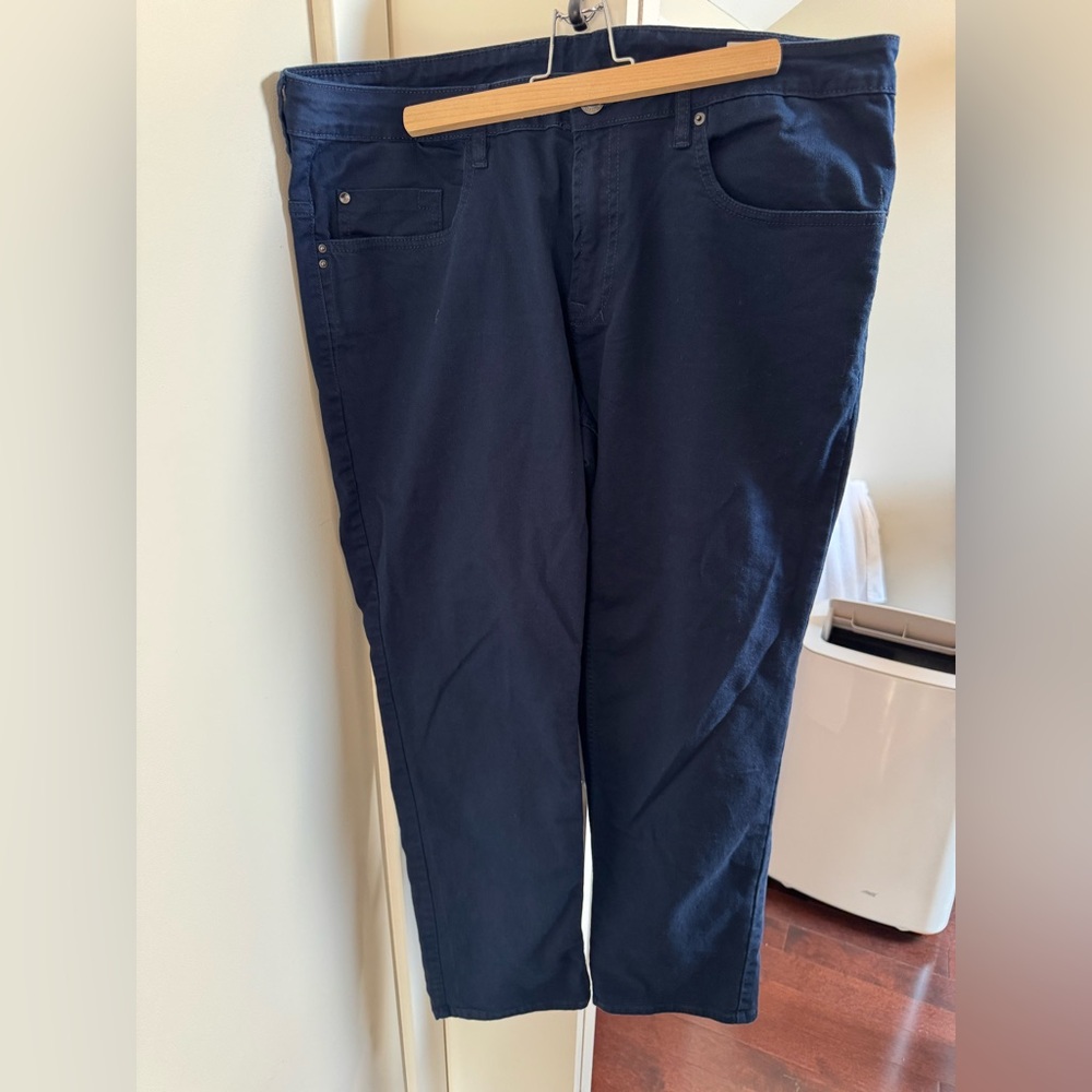 BUFFALO NAVY JEANS SIZE 38x32 never worn